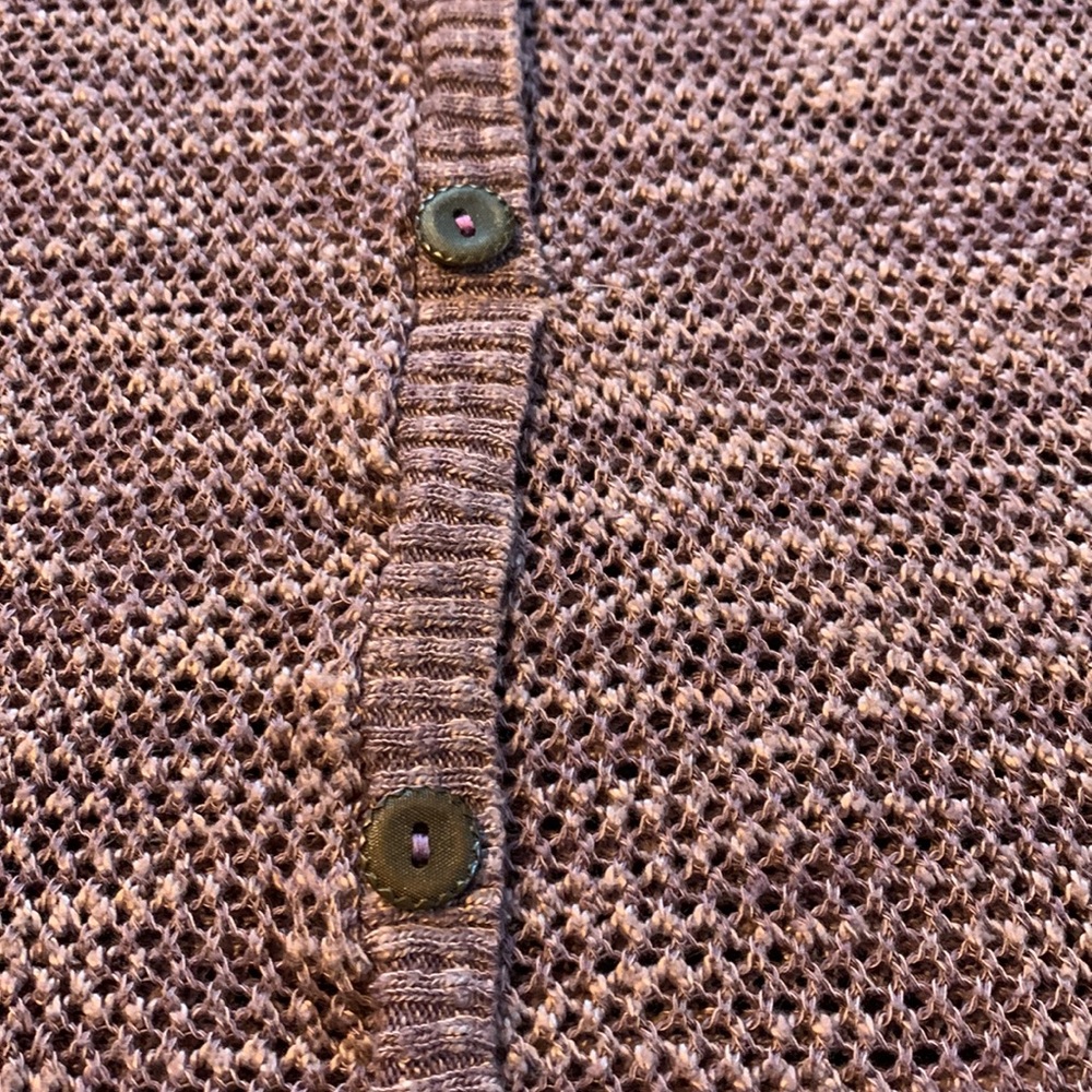 Button back sweater - Picture 7 of 10